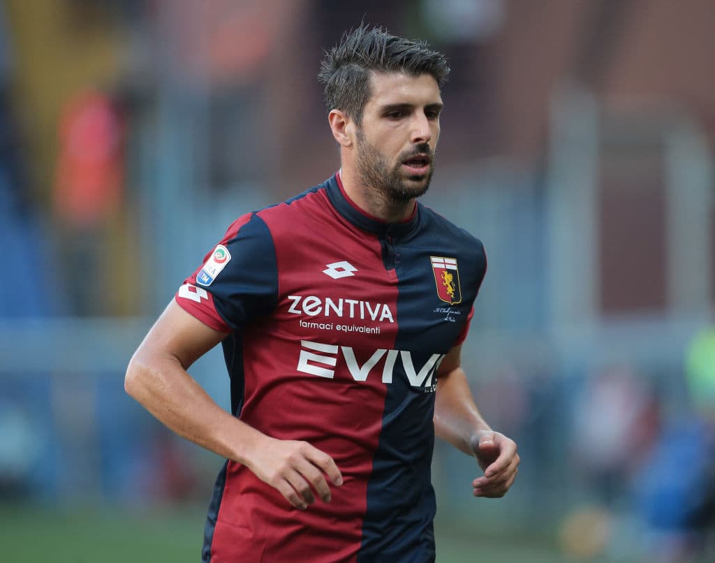 El mediocamposta portugués de 32 años Miguel Veloso, jugó las últimas dos temporadas con el Genoa en la Serie A. Ahora busca un club para seguir su carrera.