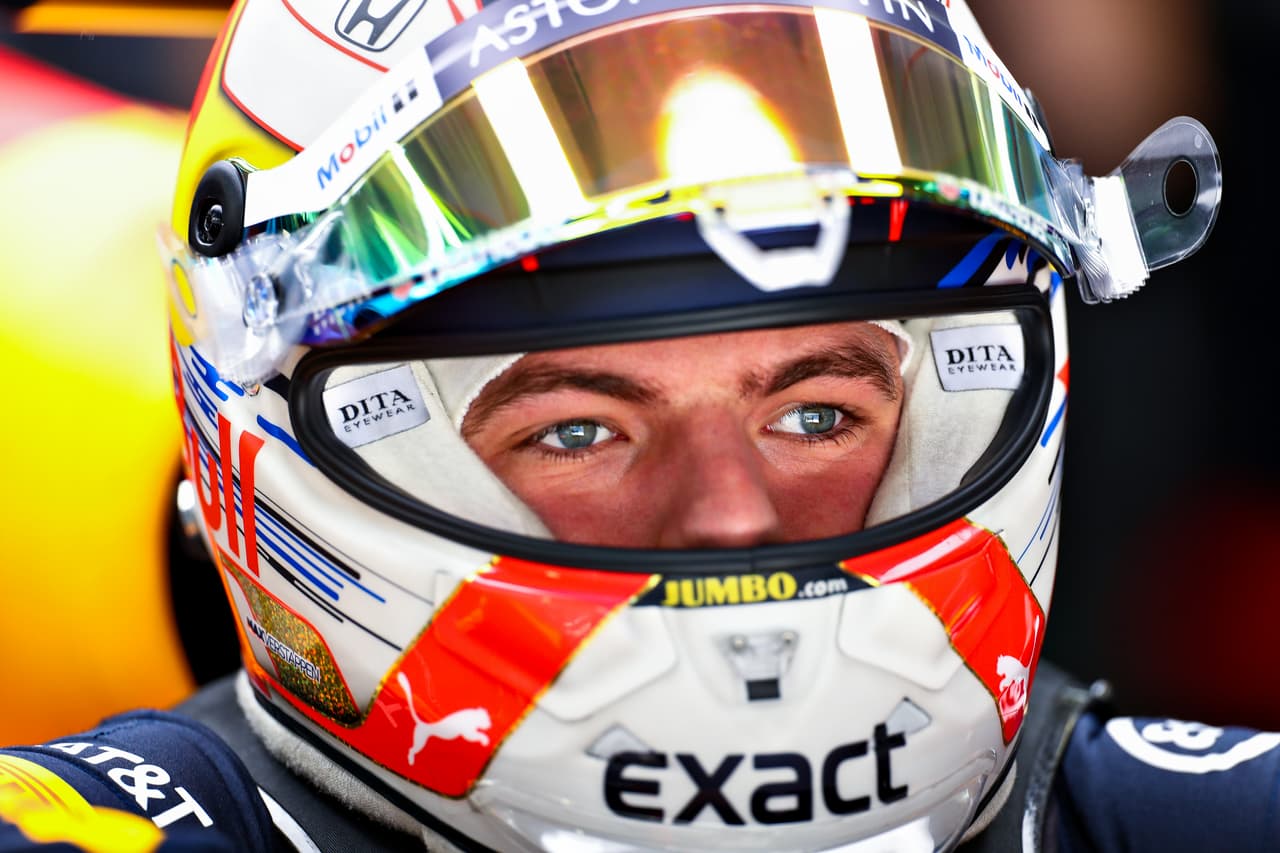Verstappen de Red Bull arrancará en la novena posición. Registró 1:32.310