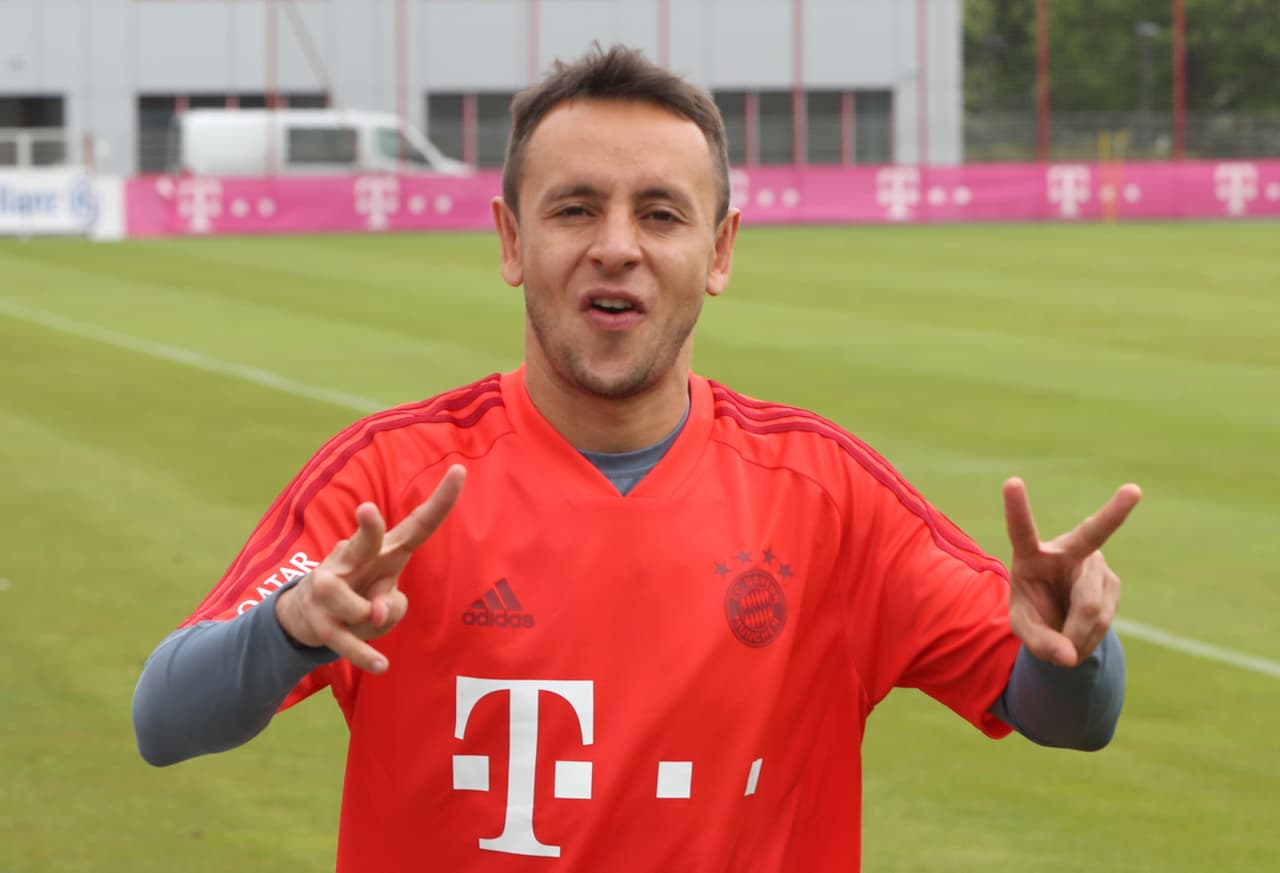 El fin de semana el Bayern Múnich tendrá que enfrentar al Eintracht Frankfurt en la última jornada de la Bundesliga con el título en juego. El empate le bastará para quedarse con su séptima corona consecutiva sin importar el resultado del Borussia Dortmund. Manuel Neuer y James Rodríguez son bajas para Niko Kovac.