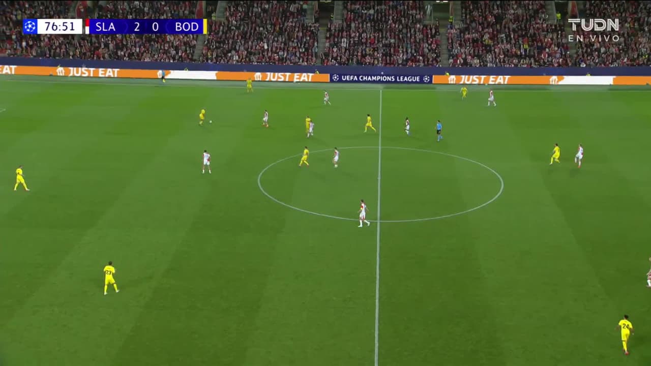 ¡TIRO ATAJADO! disparo por Sondre Fet.