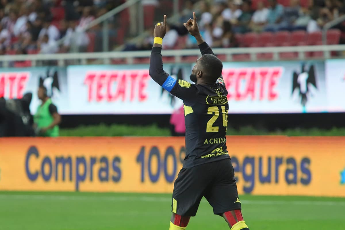 El empate de Monarcas lo marcó el ecuatoriano Gabriel Achilier al minuto 48 con un remate dentro del área chica después de un tiro de esquina.