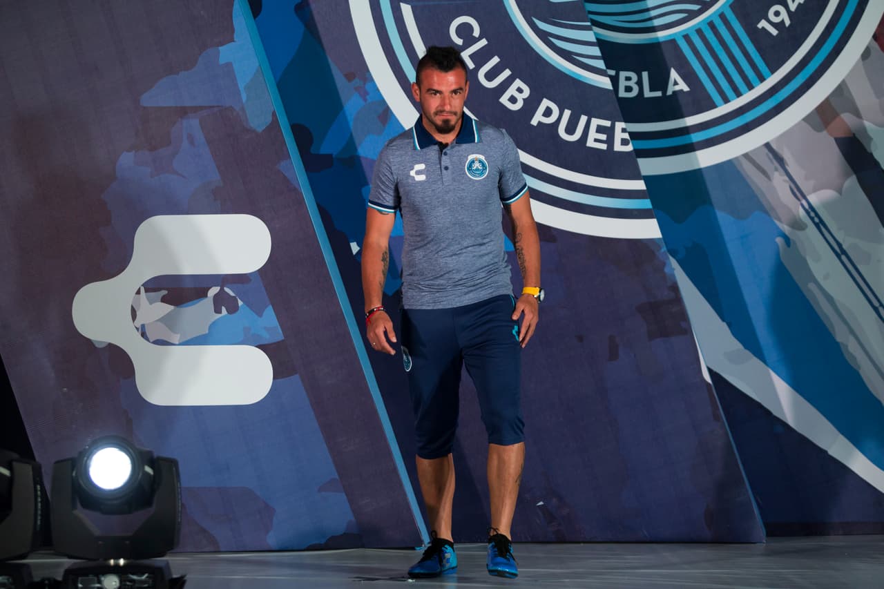 Alta: Carlos Salom (Jaguares Chiapas).