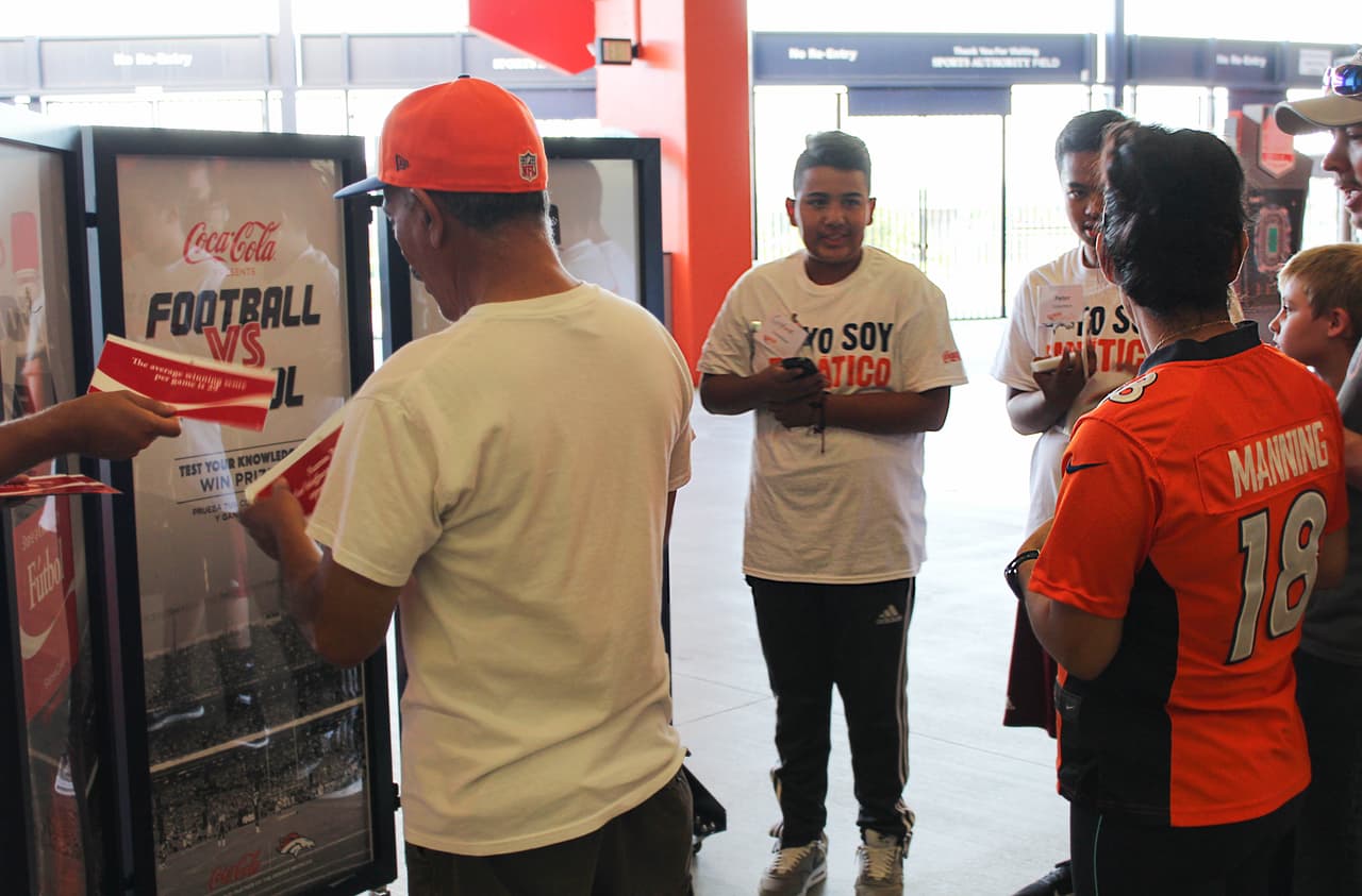 El miércoles 13 de septiembre de 2015 los Denver Broncos celebraron Broncos en Español en el Sports Authority Field at Mile High (Foto: Denver Broncos).
