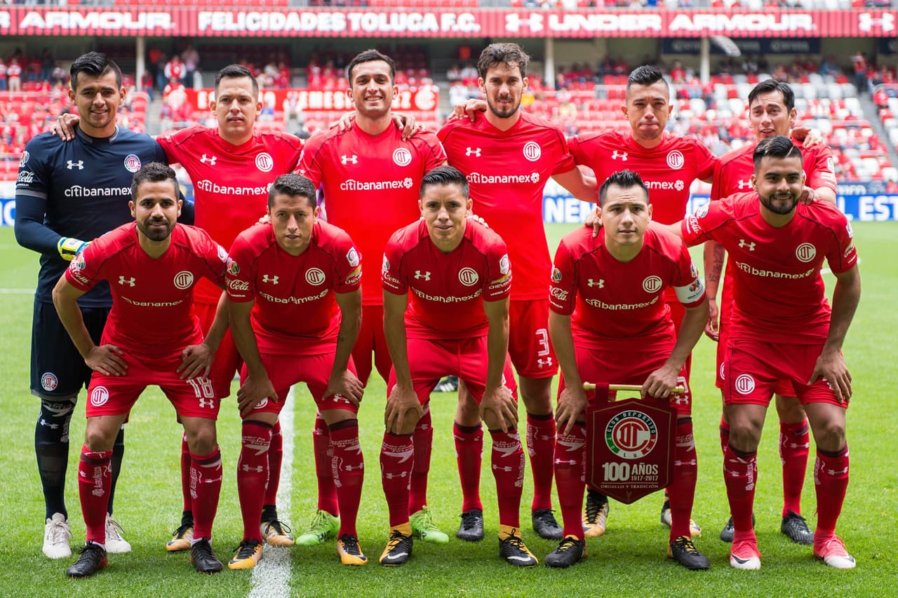 <b>15. Toluca: 31,3 millones de dólares. </b>
<br>
<br>Los Diablos que están festejando sus 100 años de existencia decidieron apostar por un plantel modesto. Su elemento mejor valorado es el delantero Fernando Uribe, con un costo aproximado de 3.3 millones de dólares.
<br>