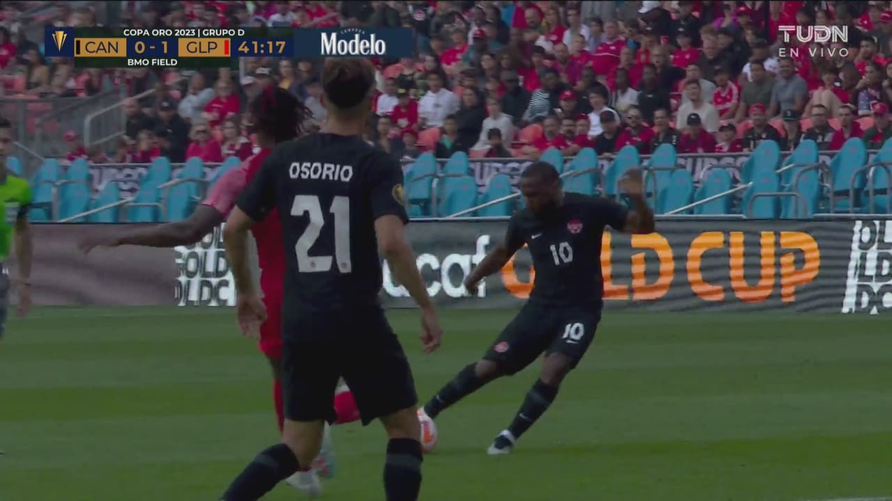 Hoilett prueba a Guadalupe de larga distancia pero le falta tino