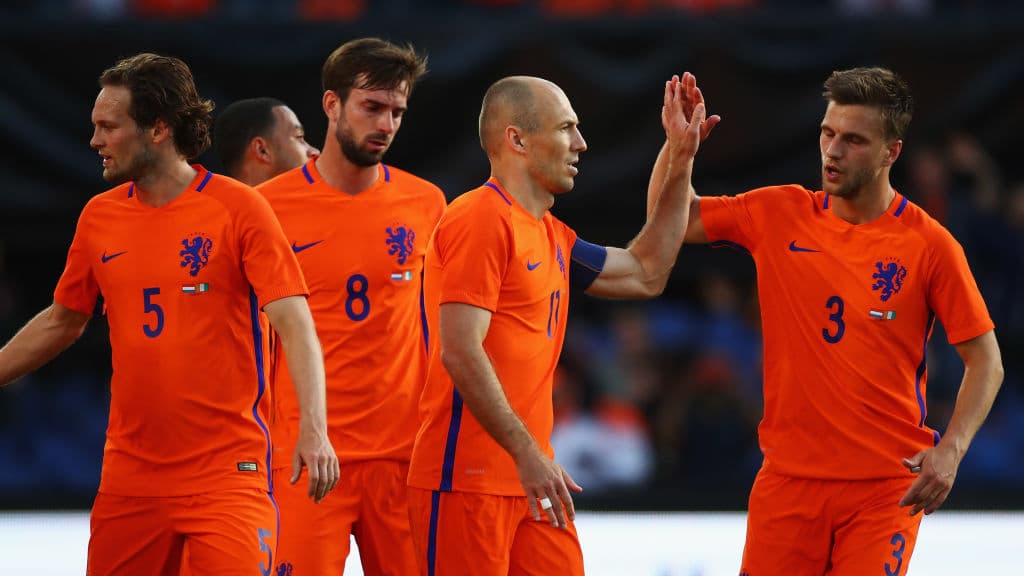 Robben comandó el ataque de Holanda.