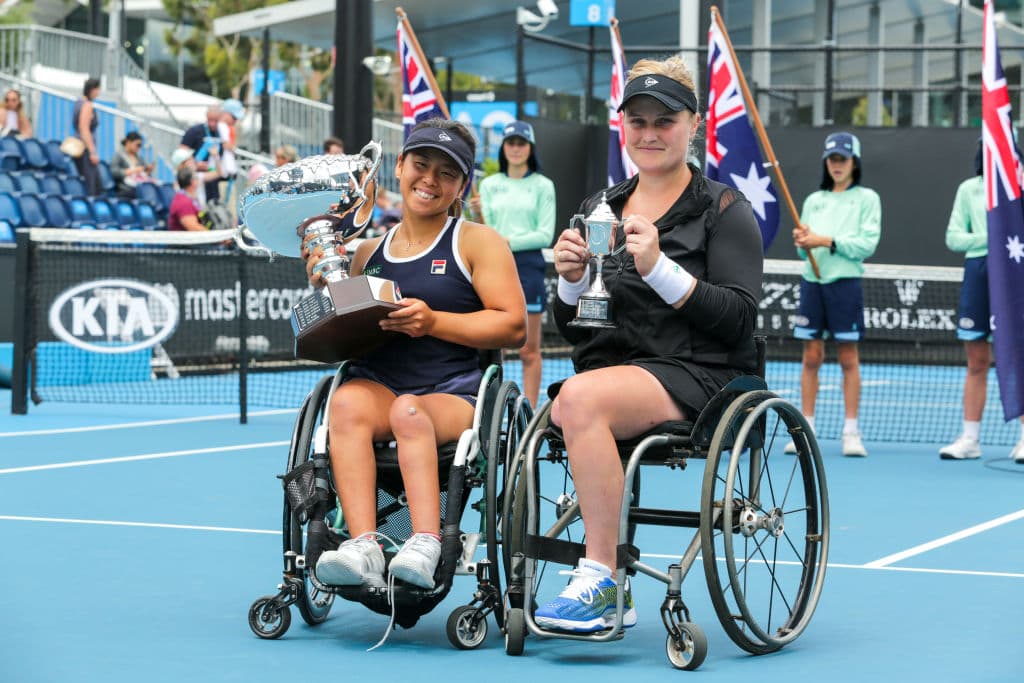 Con una gran remontada, Djokovic vence al austriaco Dominic Thiem con parciales de 6-4 / 4-6 / 2-6 / 6-3 / 6-4 y, por octava ocasión, se lleva el Australian Open y vuelve a ser el número uno.