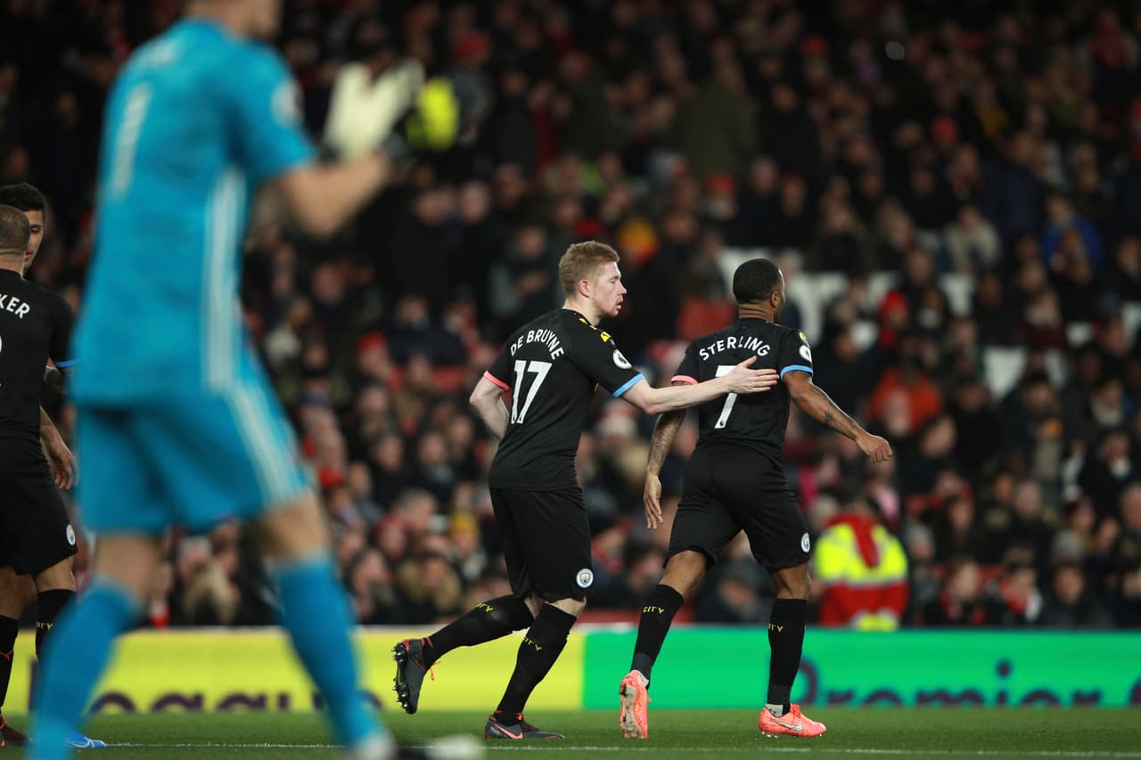 Kevin De Bruyne festeja el tanto para abrir el marcador en favor del Manchester City.
