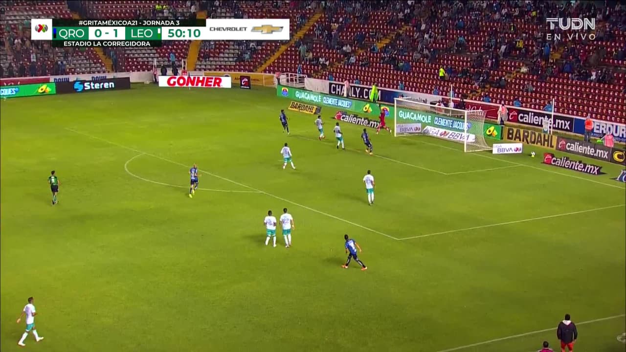 ¡TIRO ATAJADO! disparo por Kevin Ramírez.