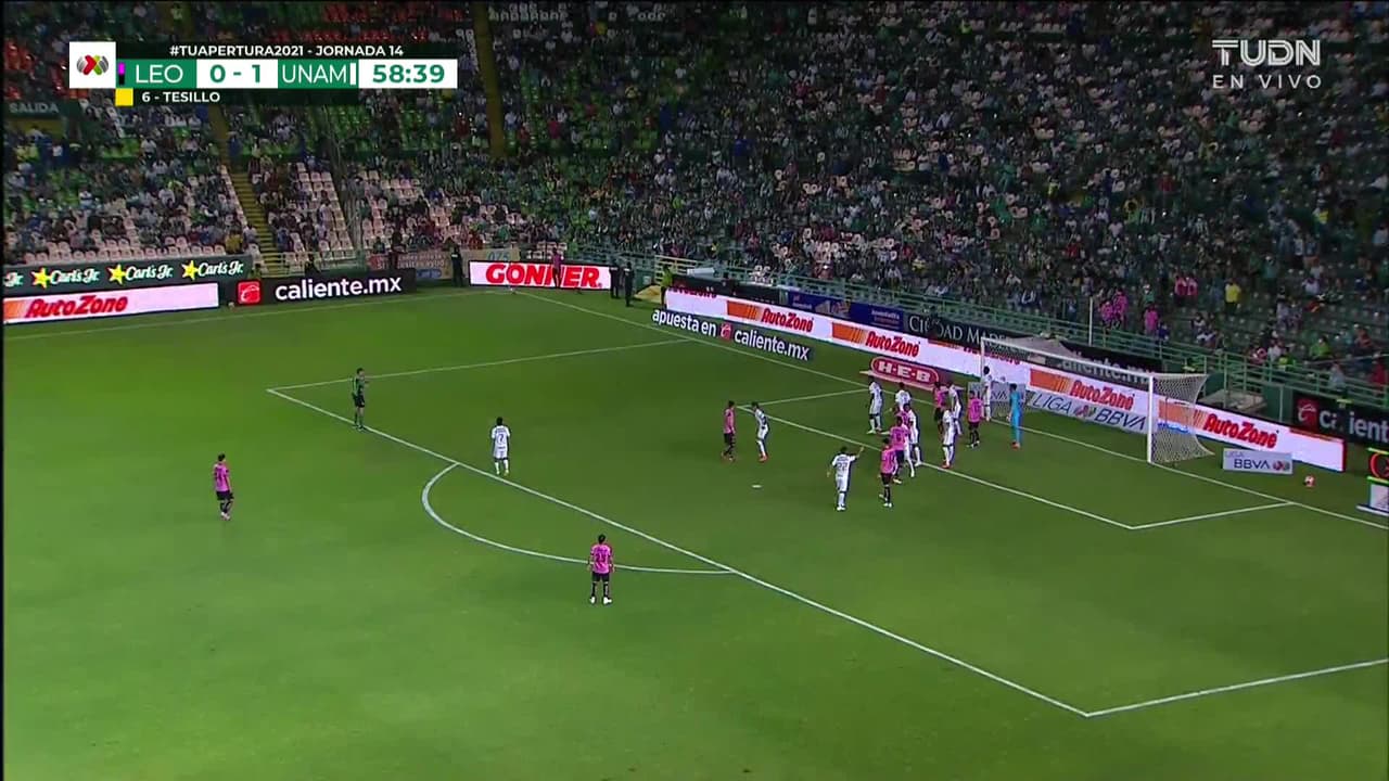 ¡TIRO ATAJADO! disparo por Ángel Mena.