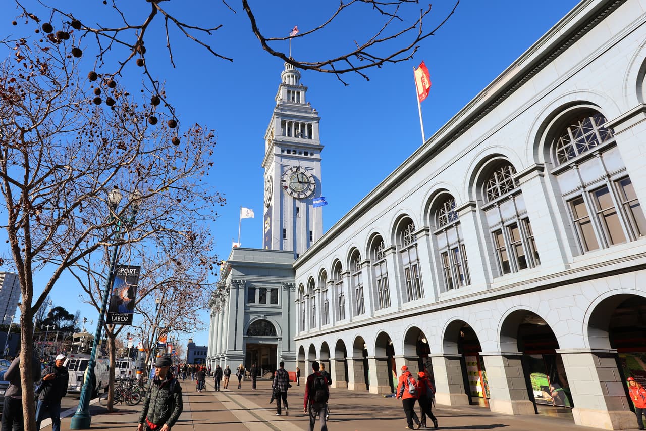 Con motivo del aniversario 50 del juego más importante en la NFL, la ciudad de San Francisco nos muestra lo mejor que tiene para esta celebración, he aquí las mejores imágenes.