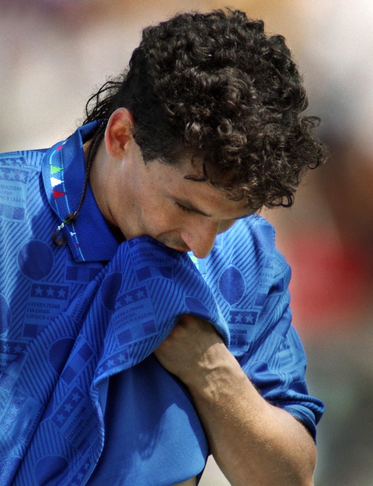 La decepción de Baggio fue de inmediato evidente, la de la derrota de Italia luego de ser una de las figuras del Mundial de Estados Unidos 1994.