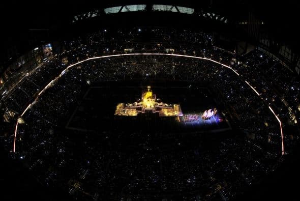 Las luces se apagaron para recibir a 'La Reina del Pop'.