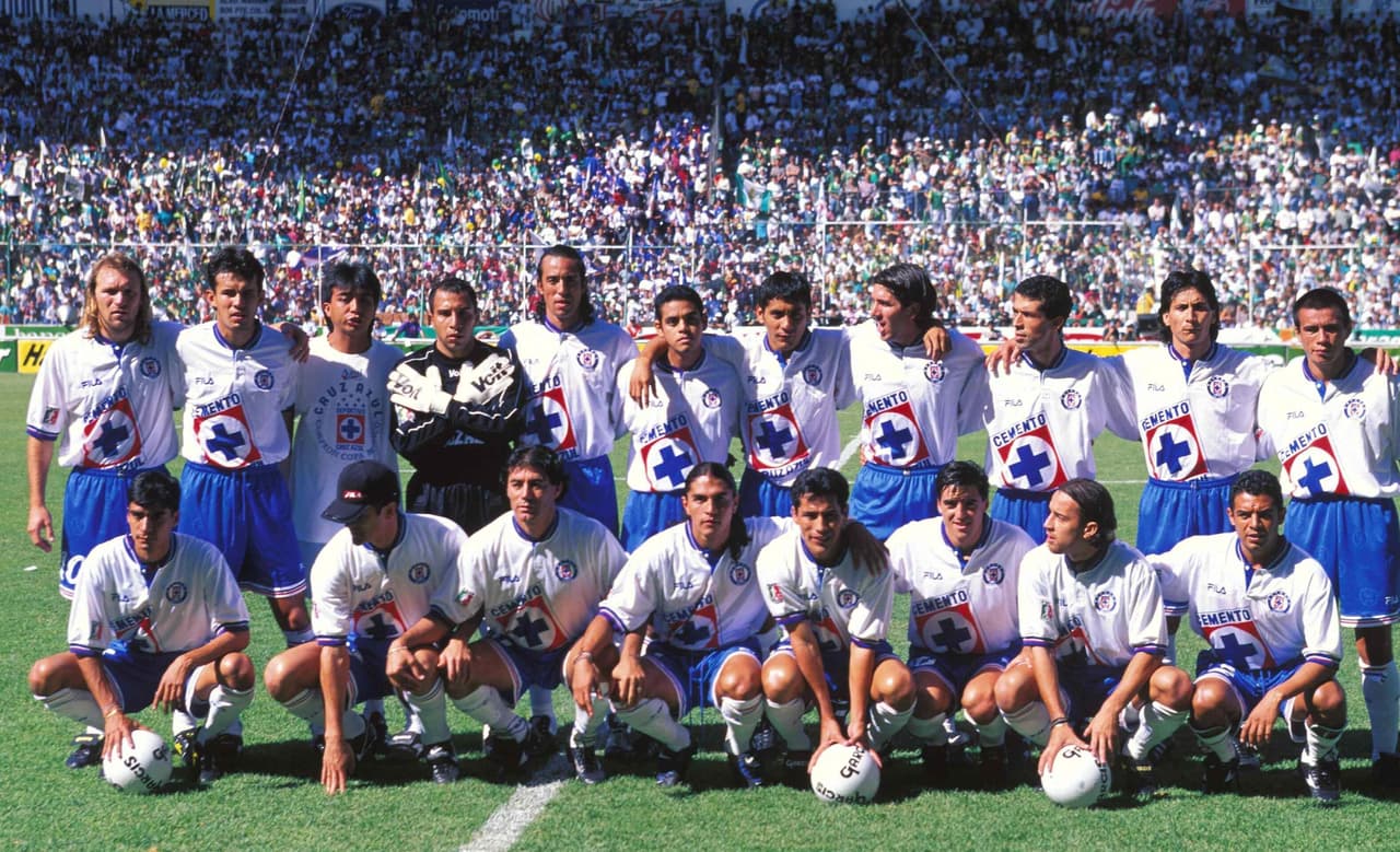 José Agustín Morales hizo parte de ese equipo campeón y estuvo con 'La Máquina' un año más, para pasar después por Santos, Jaguares, Celaya, Colibríes y Cruz Azul Hidalgo, donde se retiró en 2004.