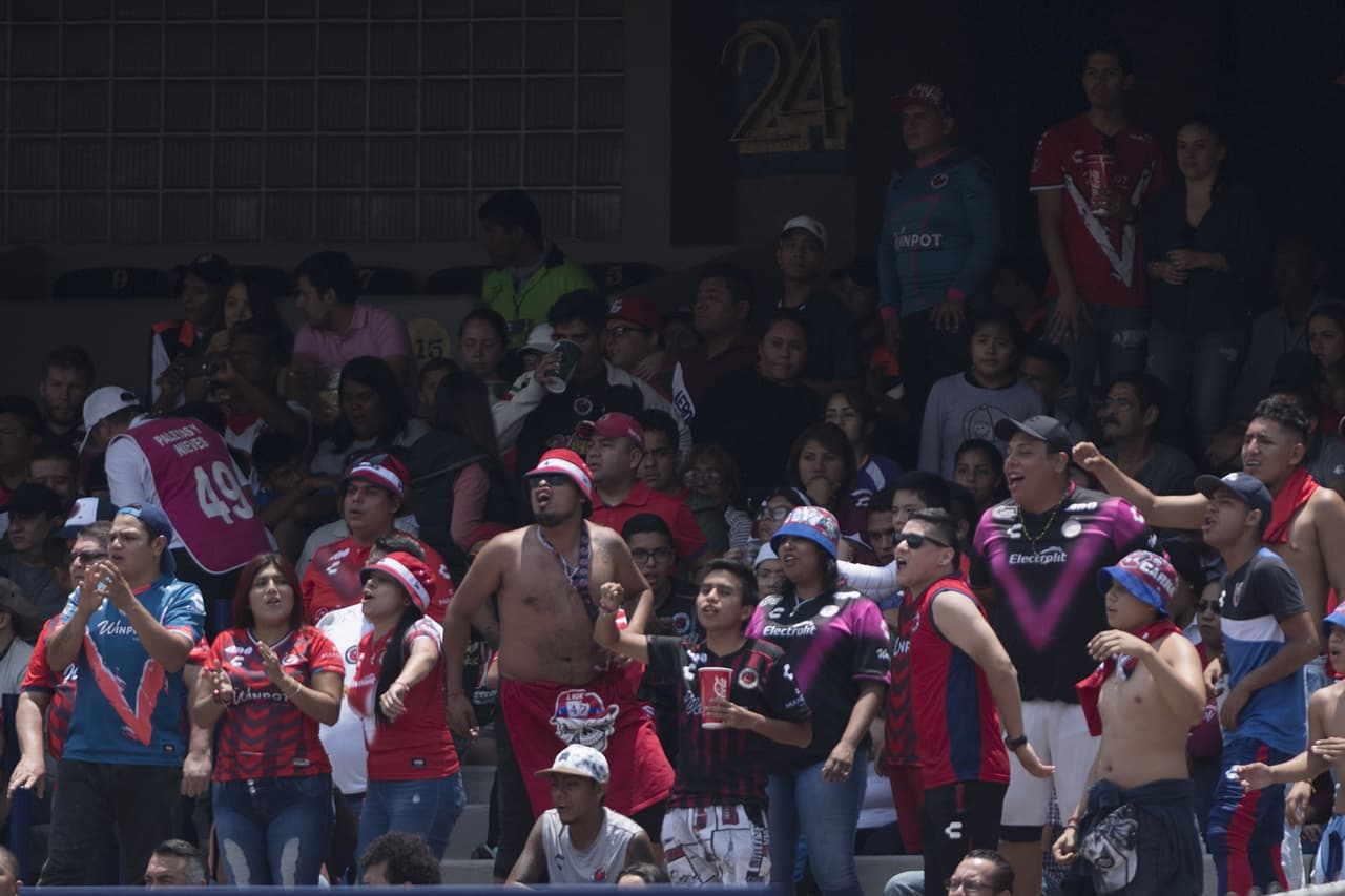 Jugadores discutidos por los seguidores de Pumas como Víctor Malcorra y Jeison Angulo pusieron los tantos del 2-0 sobre el pobre Veracruz.