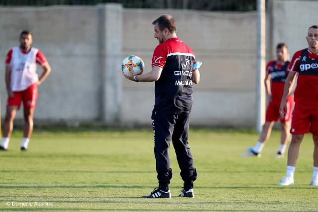 Islas Feroe 3-2 Malta | Klæmint Olsen (25’) abrió el marcador para los locales y Degabriele (37’) emparejó los cartones. Andreas Olsen (87’) recuperó la ventaja, pero Agius (73’) volvió a empatar. Brandur Olsen (90’) hizo el gol que definió el partido.