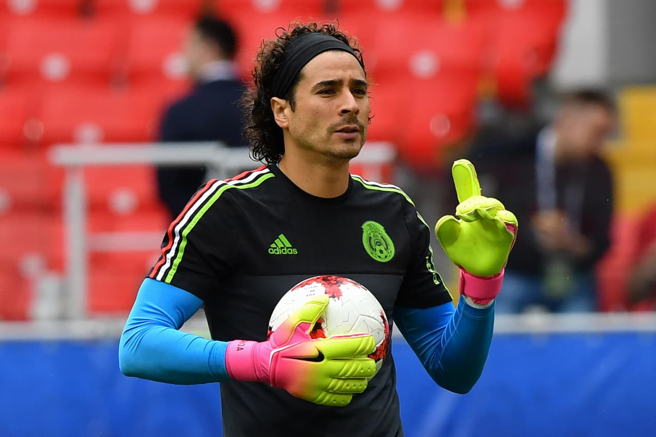 Mexico's goalkeeper Guillermo Ochoa gestures ahead of the 2017 FIFA Confederations Cup third place football match between Portugal and Mexico at the Spartak Stadium in Moscow on July 2, 2017. / AFP PHOTO / Yuri KADOBNOV (Photo credit should read YURI KADOBNOV/AFP/Getty Images)