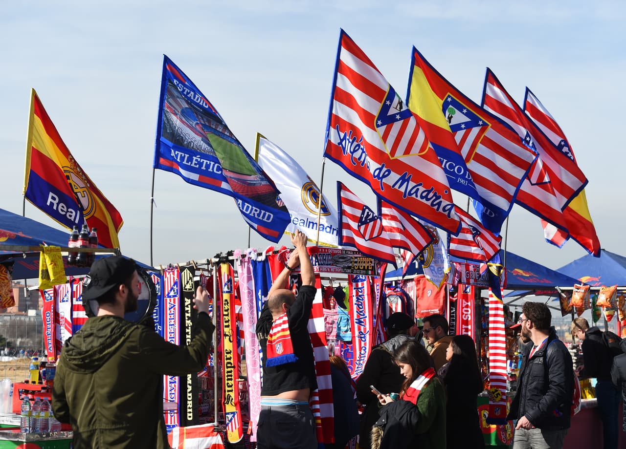El Wanda Metropolitano se viste de fiesta para el duelo entre Atlético de Madrid y Real Madrid, un clásico capitalino en la Liga de España en la Jornada 23 que tiene la atención de muchos fanáticos.