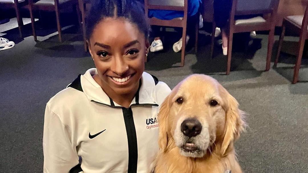 ¡Ternura total! Beacon, la gran estrella para Simone Biles