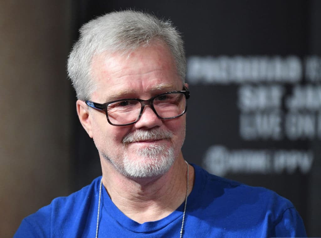 Freddie Roach es uno de los mejores entrenadores de boxeo en los últimos 20 años, conocido por su talento para preparar a pugilistas de talla mundial.