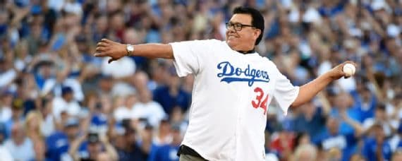 El 'Toro' le lanzó la bola al mexicano de los Padres, Christian Villanueva.