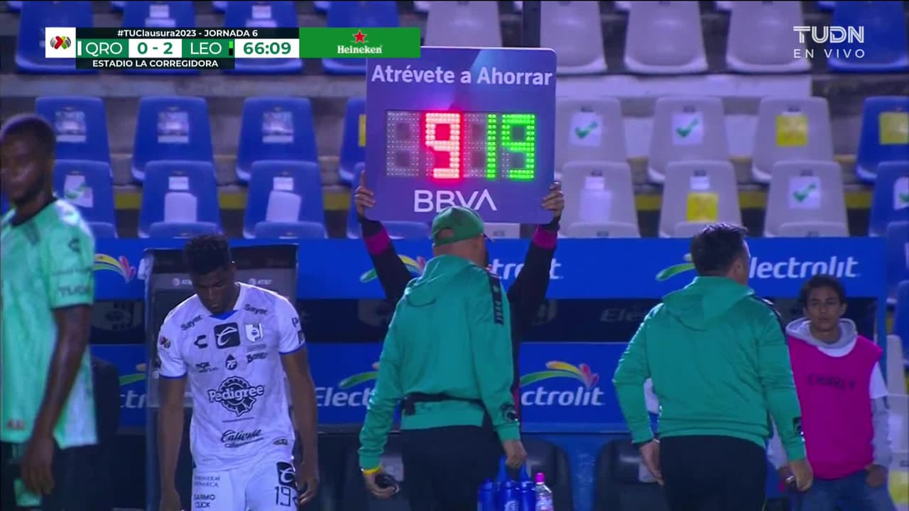 ¡TIRO ATAJADO! disparo por Víctor Dávila.