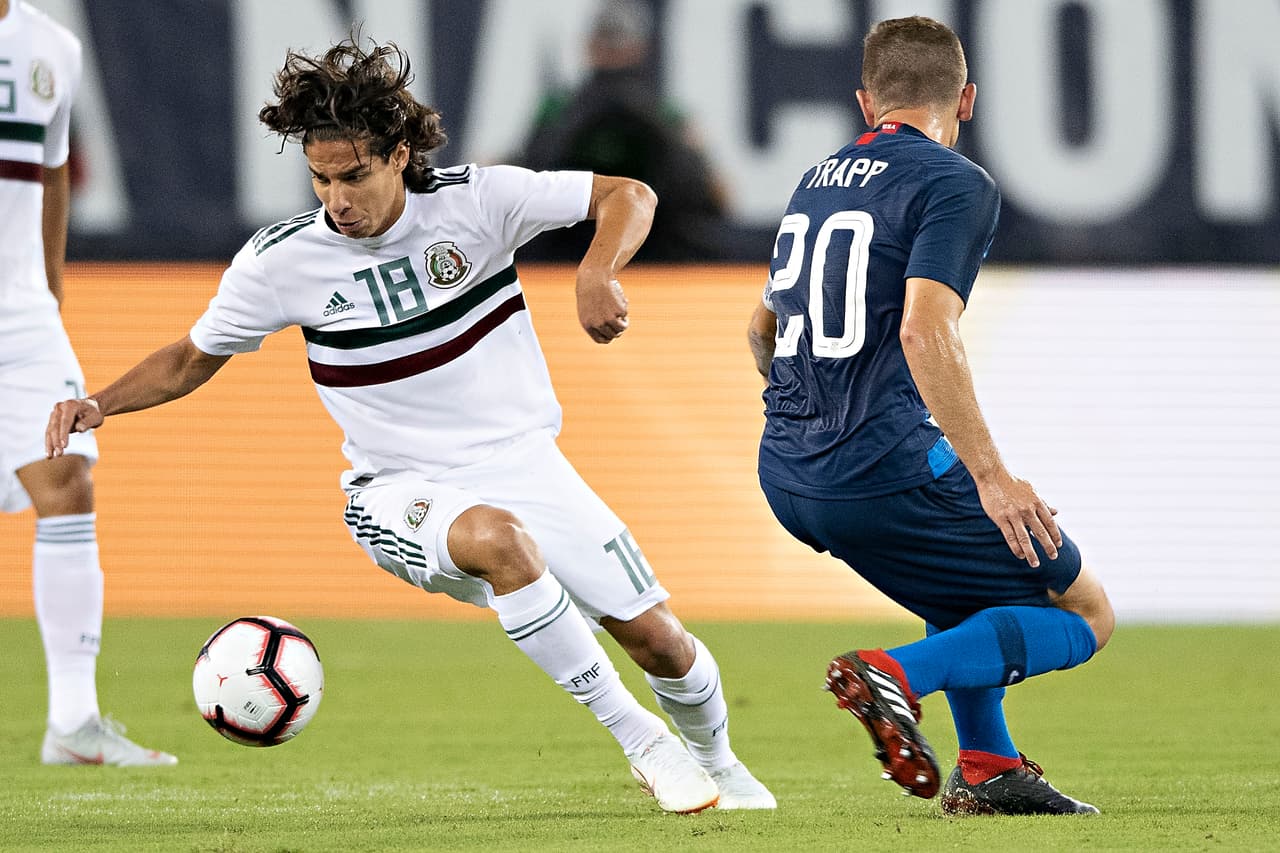 <b>Diego Lainez</b>, mediocampista: 8. Fue el futbolista del Tricolor por el que más pasó el balón, aunque tuvo mucha iniciativa, también cometió imprecisiones pero se aprecia su actitud participativa.