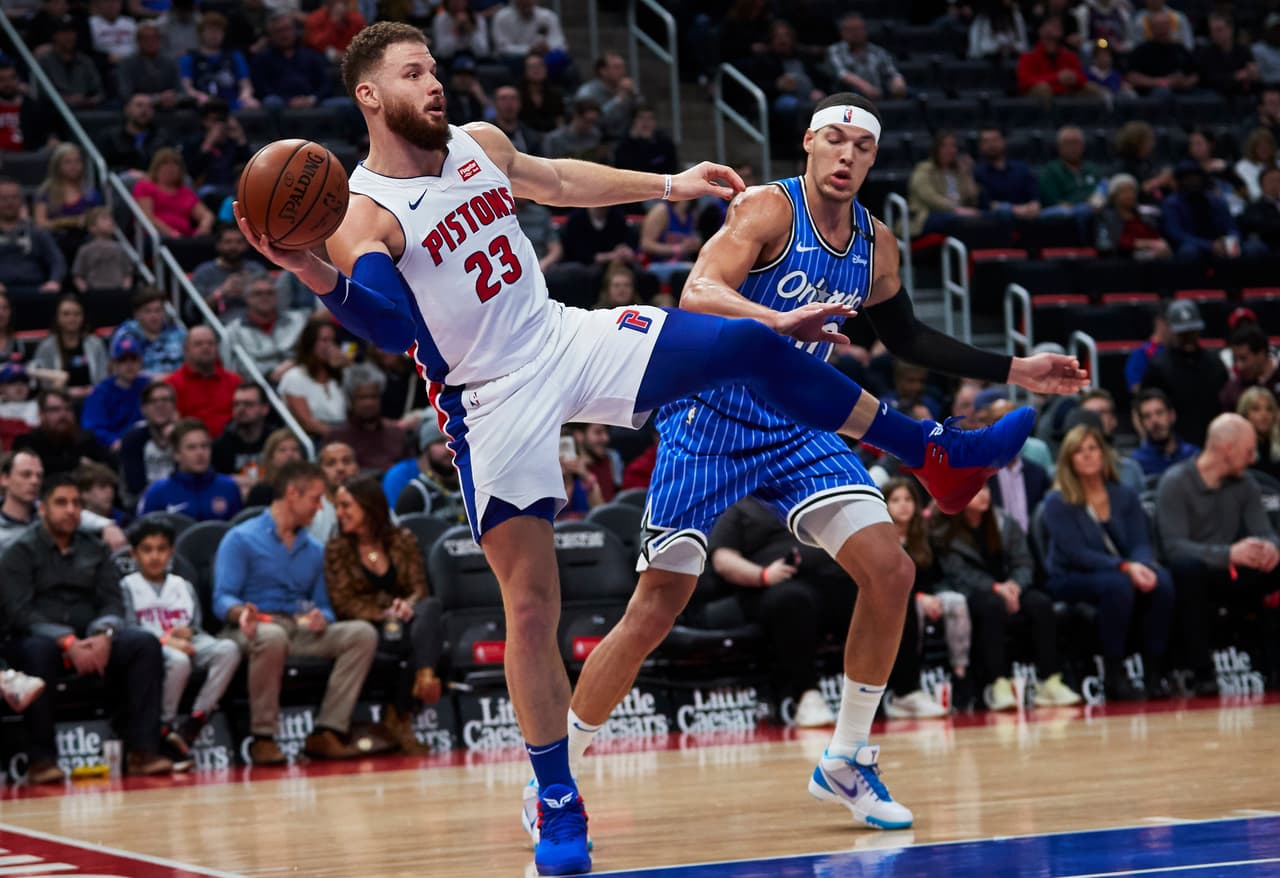 Wayne Ellington sumó 25 para los Pistons minbtras que Blake Griffin (23) añadió 20 y 10 rebotes para este triunfo. Por Orlando Aaron Gordon tuvo 20 unidades.