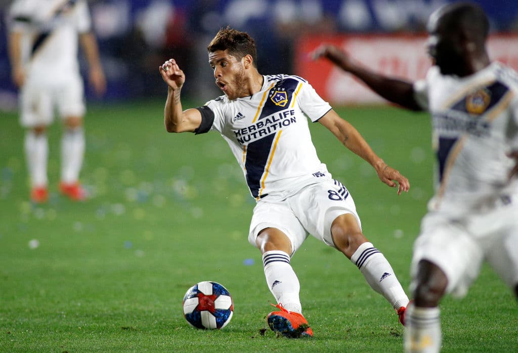Jonathan dos Santos deja de ser jugador del LA Galaxy