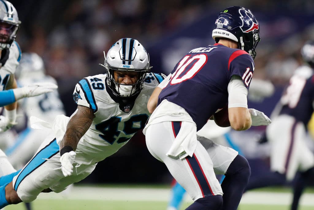 Las Carolina Panthers pierden a su mejor jugador pero vencen 24-9 a los Hpuston Texans.