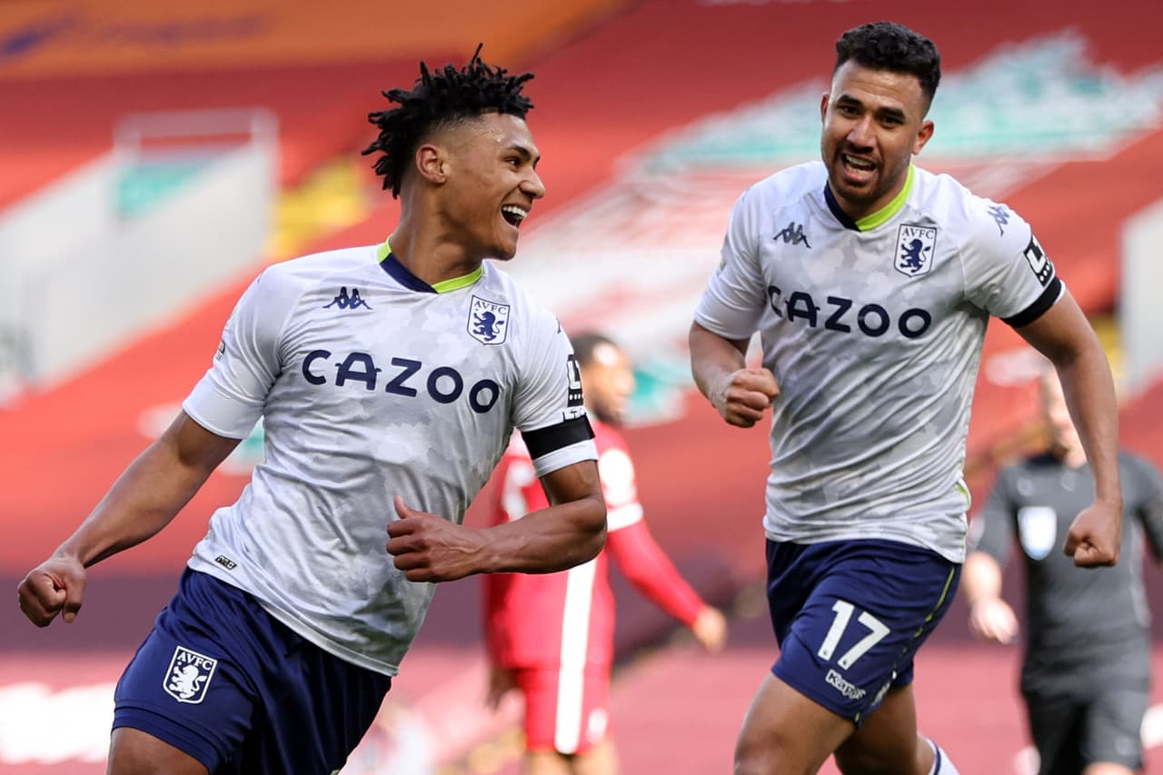 Ollie Watkins abrió el marcador al minuto 43 con un potente tiro que pasó entre el brazo y costilla de Alisson.