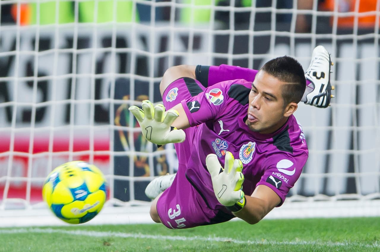 El rebaño de Almeyda derrotó en tanda de penales (3-1) a Morelia tras empatar en tiempo regular.