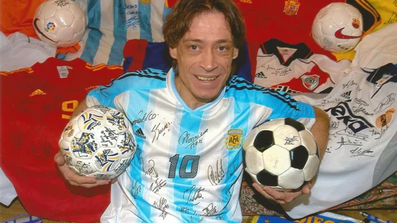 Muere el dueño del balón más valioso del mundo