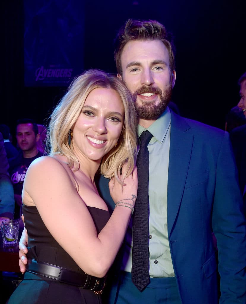 Scarlett y Evans, que son conocidos por interpretar a Black Widow y Captain Marvel respectivamente, en las películas de MCU, se habían unido originalmente para 'Ghosted'.