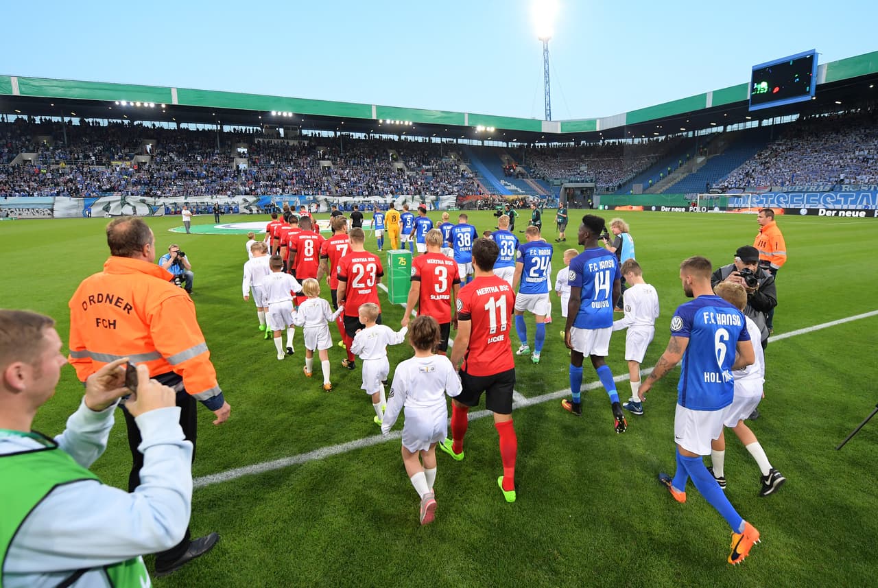 Se trataba de un duelo de primera ronda de DFB Pokal con ambos equipos con pocas opciones de luchar por el título.