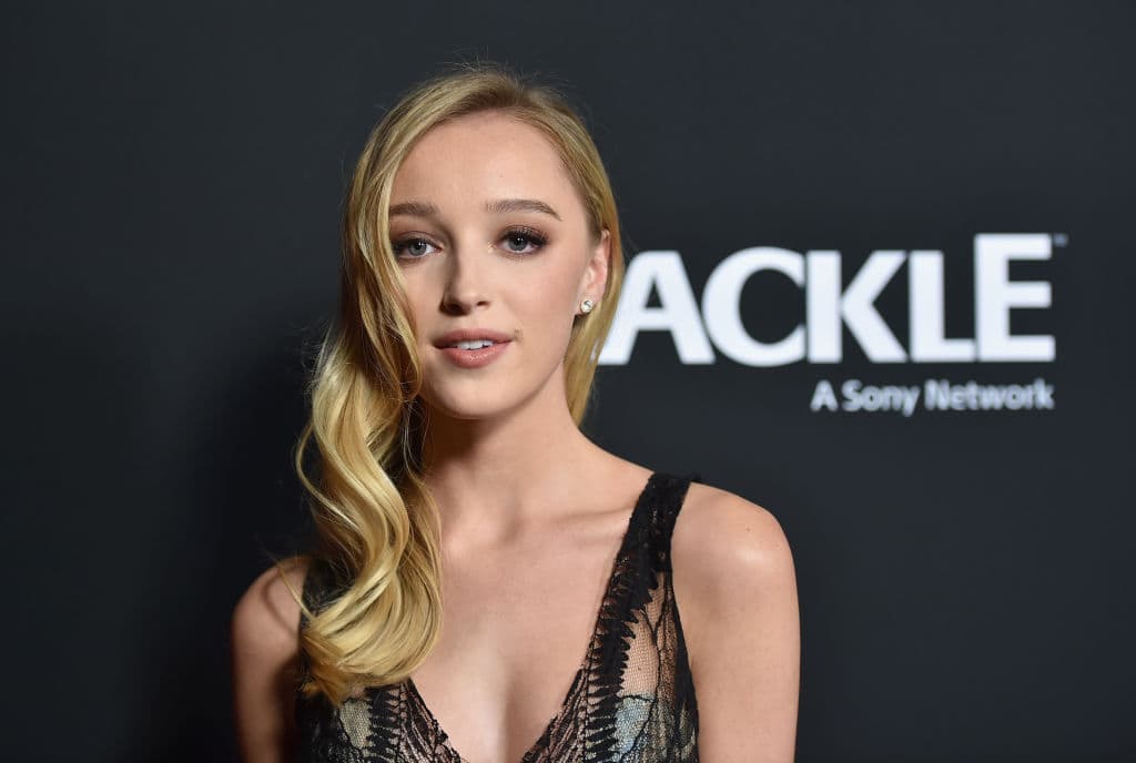 Nos encantaría volver a ver a Phoebe en este drama de época.