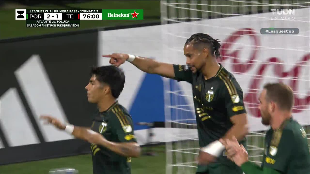 ¡Grave error del arquero de Xolos! Portland aumenta su ventaja 3-1