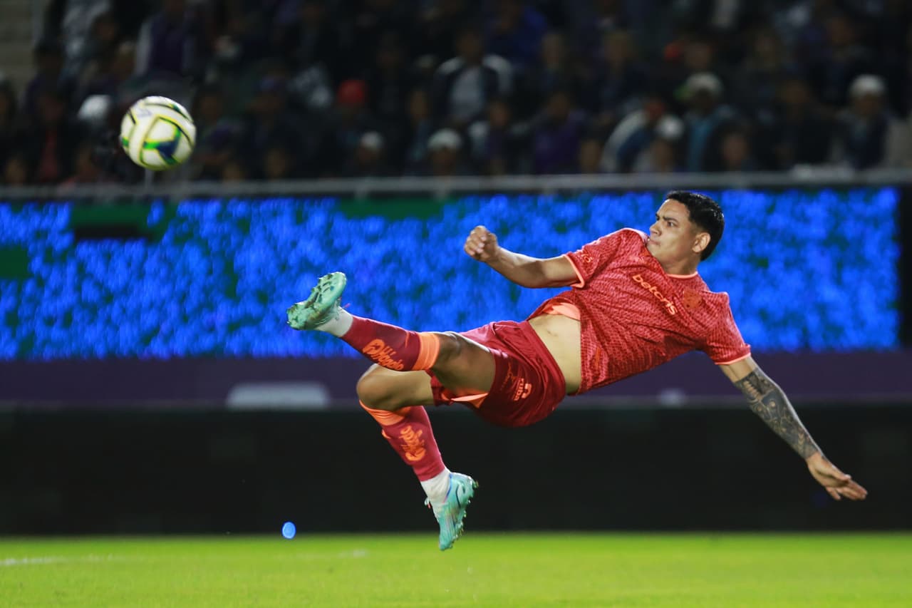 FC Juárez derrotó a Mazatlán en el Kraken como parte de la Jornada 5 del Clausura 2023 con goles de Denzell García, Tomás Martín Molina y Mauro Laínez. Los Cañoneros descontaron gracias a Ake Loba y Fernando Illescas siguen sin ganar en el torneo, donde ocupan la última posición de la General.