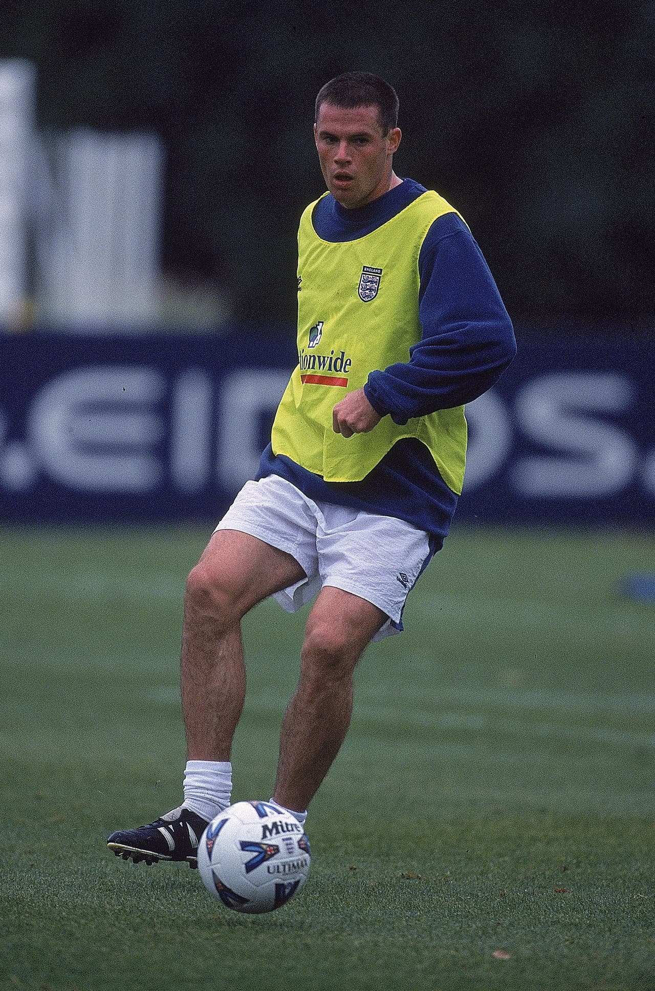 Reveló que (para sacar su mente del fútbol) intentó abrir dos restaurantes. Sin embargo, los días de inauguración acabarían acompañados por malos desempeños en la cancha.