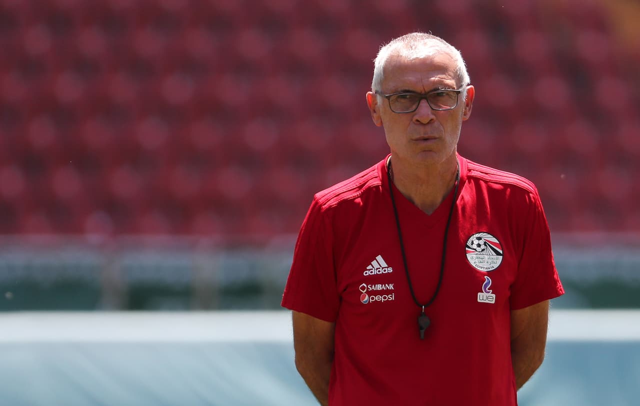 Héctor Cúper, el primer técnico que 'pagará' la eliminación en Rusia