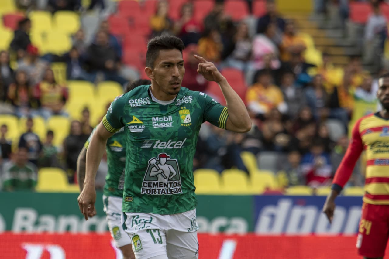 Ángel Mena alcanza marca de Mauro Boselli con León