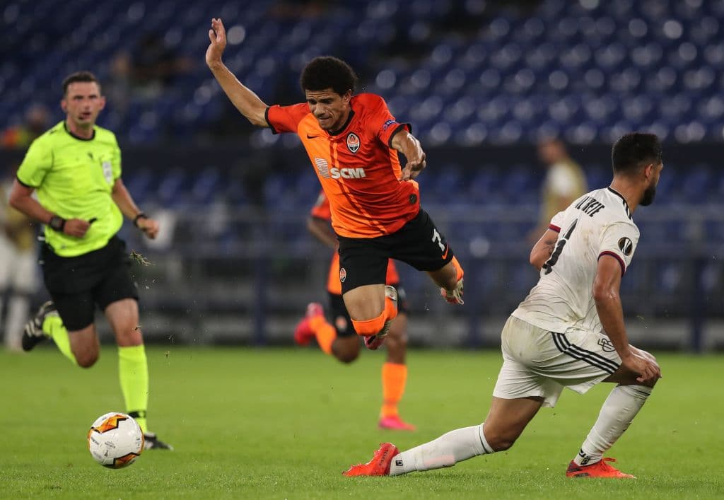 El Shakhtar no perdona si le das espacios y con otra asistencia de Marlos se alargan las distancias.