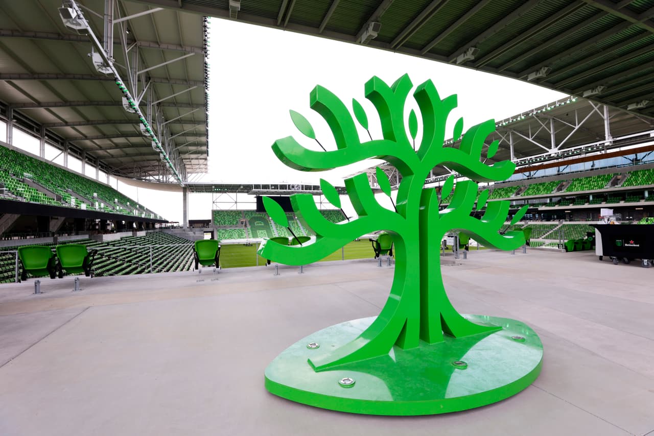 El roble (símbolo de Austin FC) recibe a todos los que visitan el Q2 Stadium.
<br>