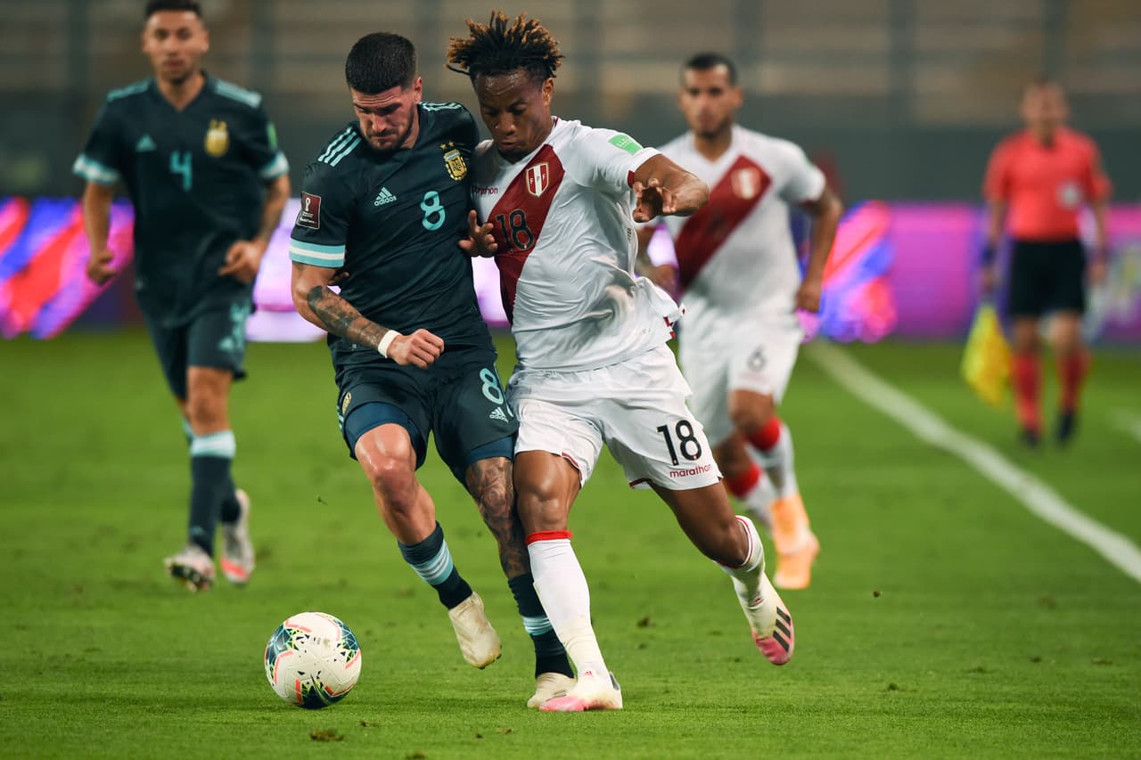 Con goles de Nicolás González y Lautaro Martínes, Argentina se impone en su visita a Perú.