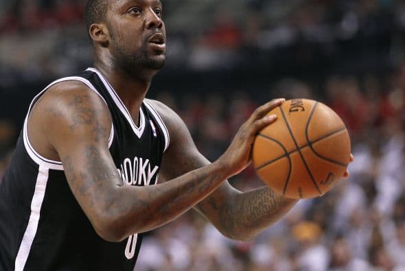 Impresionante el récord del jugador de filipinas Andray Blatche, que sumó doble dobles en sus 5 partidos, con más de 10 puntos y 10 rebotes en todos sus encuentros.