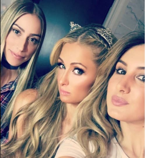 Le empresaria, cantante, modelo, diseñadora y actriz, presume su silueta en las redes sociales.