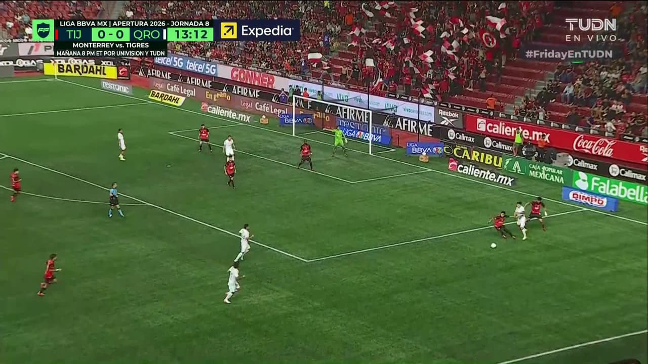 ¡TIRO ATAJADO! disparo por Alí Ávila.