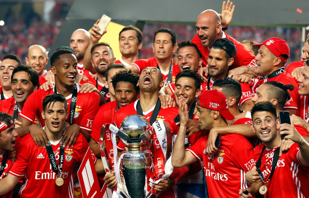 Benfica, campeón de Portugal, espera que esta Champions sea la oportunidad para ser más que un gran animador del torneo. Tras su dominio local, espera acercarse a las fases finales en Europa.