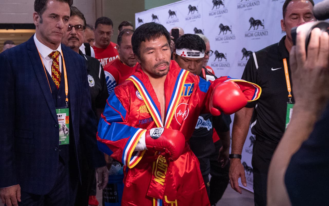 A sus 40 años, Pacquiao calló bocas con un tremendo despliegue de fortaleza y rapidez. Thurman cayó en el primer round y entregó su cetro wélter AMB al filipino.