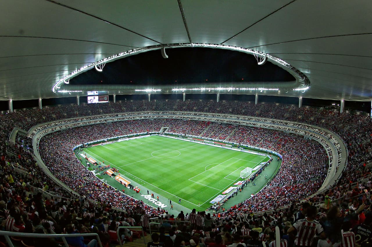 El
<i>Estadio Akron </i>no representa ningún reto para los rivales del club tapatío, pues el Rebaño solamente ganó un juego como local de 17 posibles, en dos torneos del año futbolístico. Un dato dramático y lamentable.